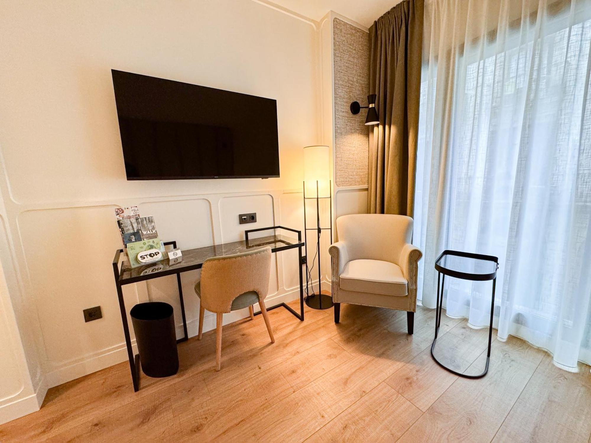 Hotel Barcelona Catedral 4 Sup — Photos 1